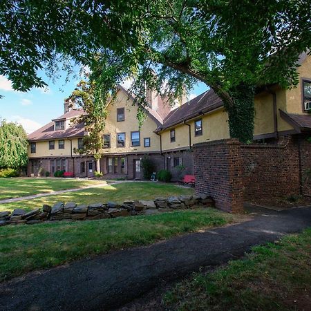 Rutgers University Inn And Conference Center Ню Брънзуик Екстериор снимка