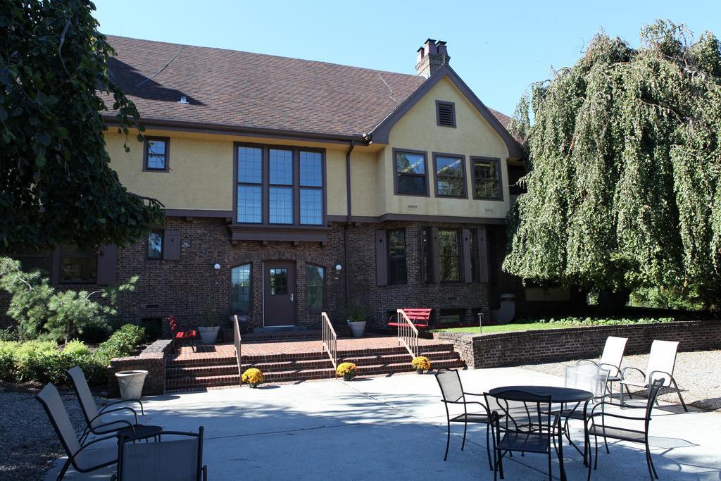 Rutgers University Inn And Conference Center Ню Брънзуик Екстериор снимка